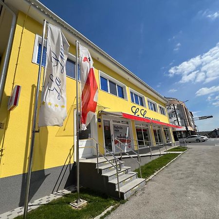 La Luna Premium Deluxe Apartment With Free Jacuzzi, Bikes & Covered Parking Nasice Екстер'єр фото