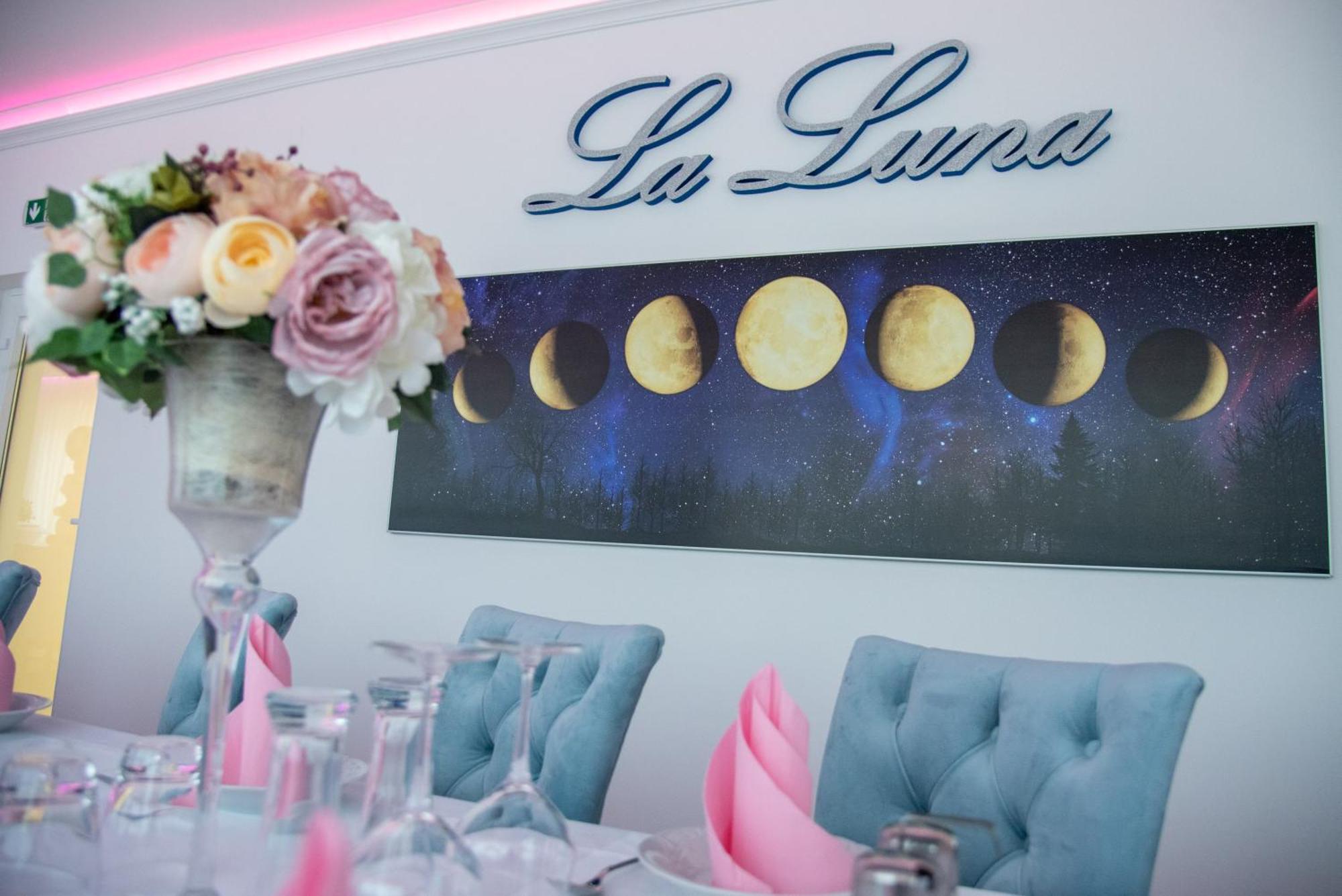 La Luna Premium Deluxe Apartment With Free Jacuzzi, Bikes & Covered Parking Nasice Екстер'єр фото